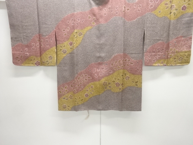 未使用品　絞り霞に草花模様絵羽道行コート